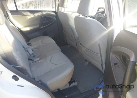 2011 Toyota Rav4 z USA, uszkodzony, nr VIN 2T3BF4DV3BW114609